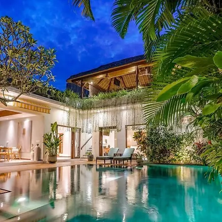 Frangipani Villa Putih At Berawa
